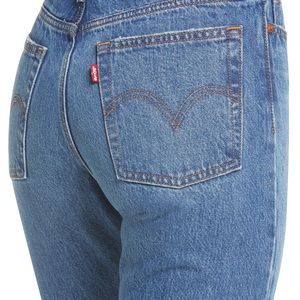 Levi’s Wedgie Icon Fit Jeans Size 28 in “Athens Shut It”